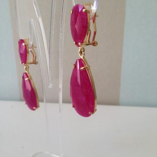 Pendientes Largos De Piedra Natural Fucsia Con Forma De Lagrima Entrenovias