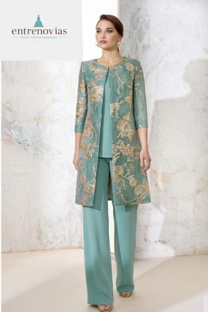 traje y levita especial madrina