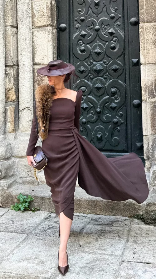 Vestido midi coctel color marron chocolate. Puedes personalizarlo a tu color favorito