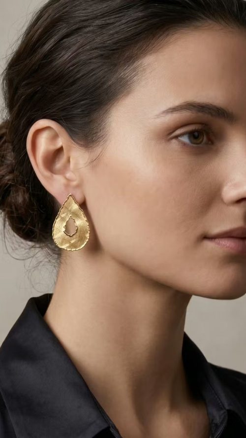 La mayoría de nuestras joyas cuentan con la opción de personalización de color de cristal y del baño