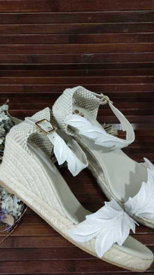 esparteña de novia bajita para lucir cómoda siempre