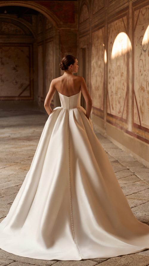 VESTIDO DE NOVIA CORTE PRINCESA CON ENCAJE PALABRA DE HONOR